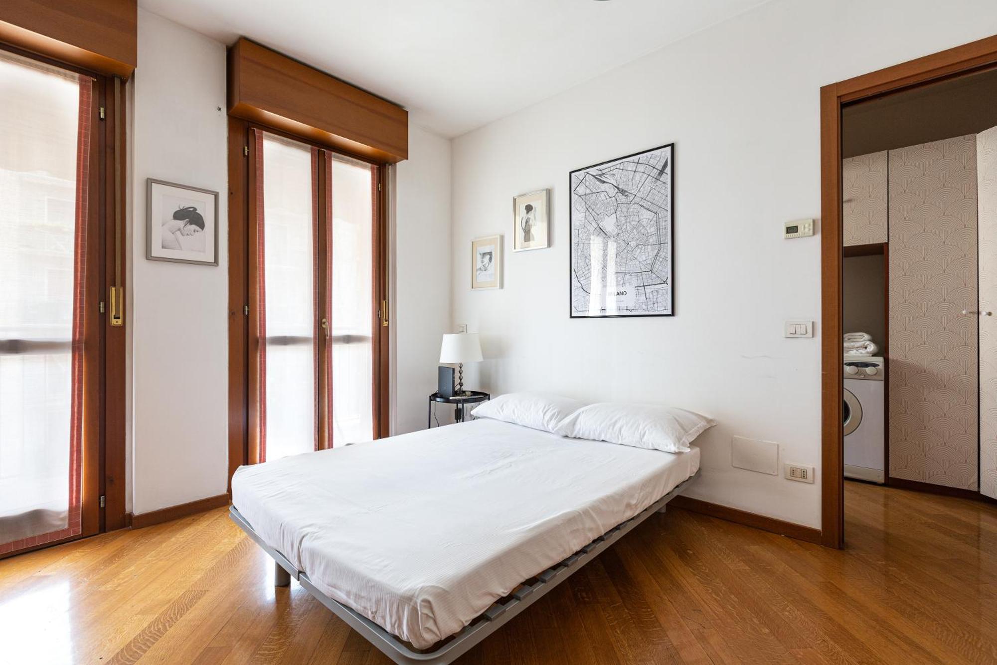 Cosy Studio With Balcony & Private Garage Milan Luaran gambar